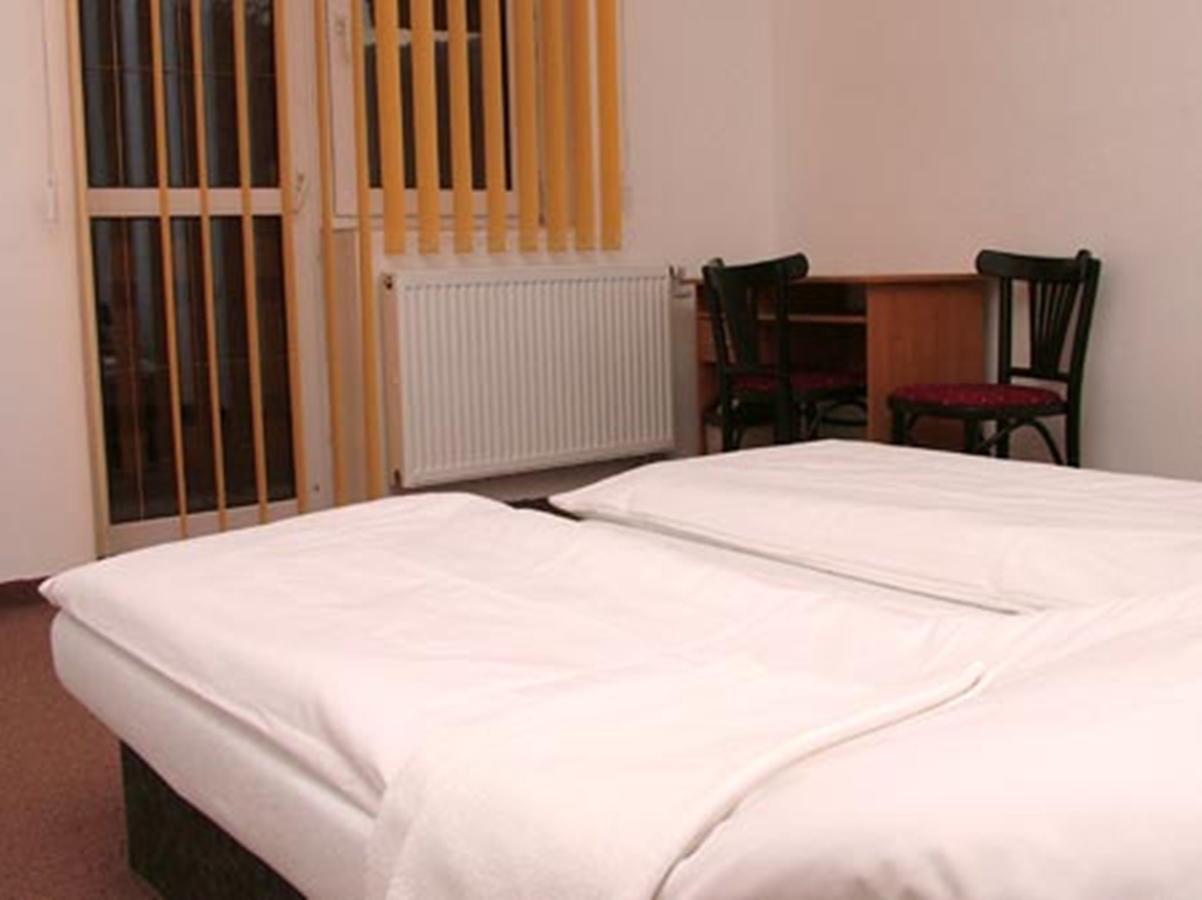 Motel Pod Stromisom Vlachovo Esterno foto