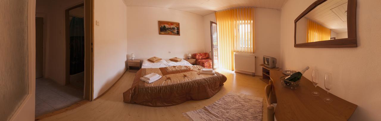 Motel Pod Stromisom Vlachovo Esterno foto